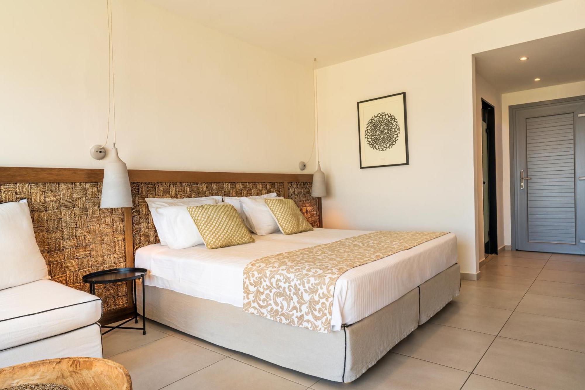 Amaronda Resort & Spa Eretria Rum bild